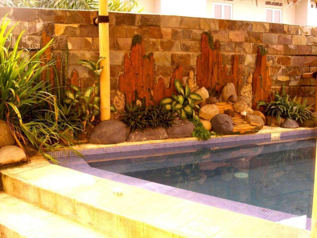 Wattana Sentul Hotel