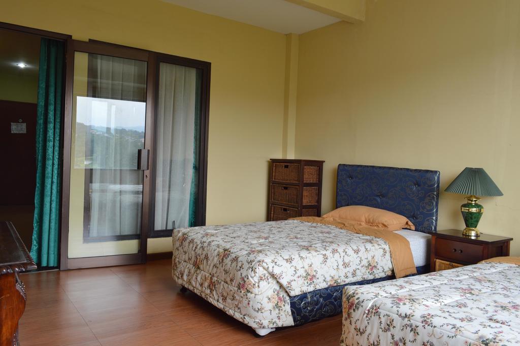 Wattana Sentul Hotel