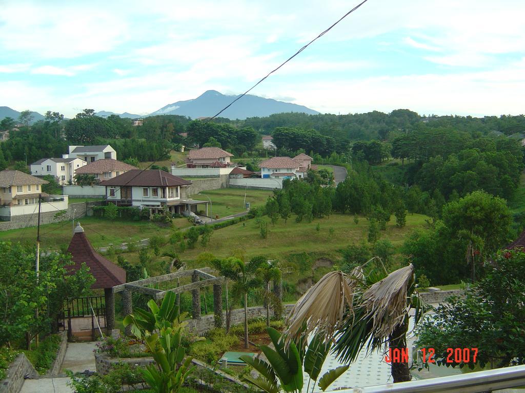 Wattana Sentul 2*