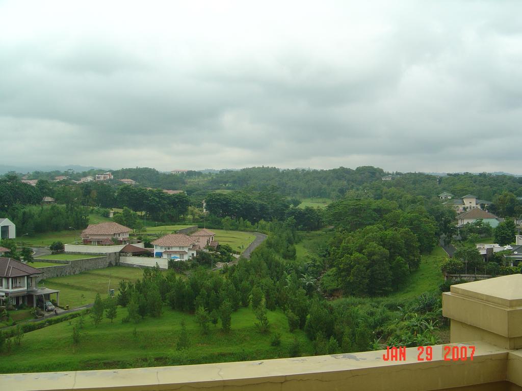 Wattana Sentul Hotel