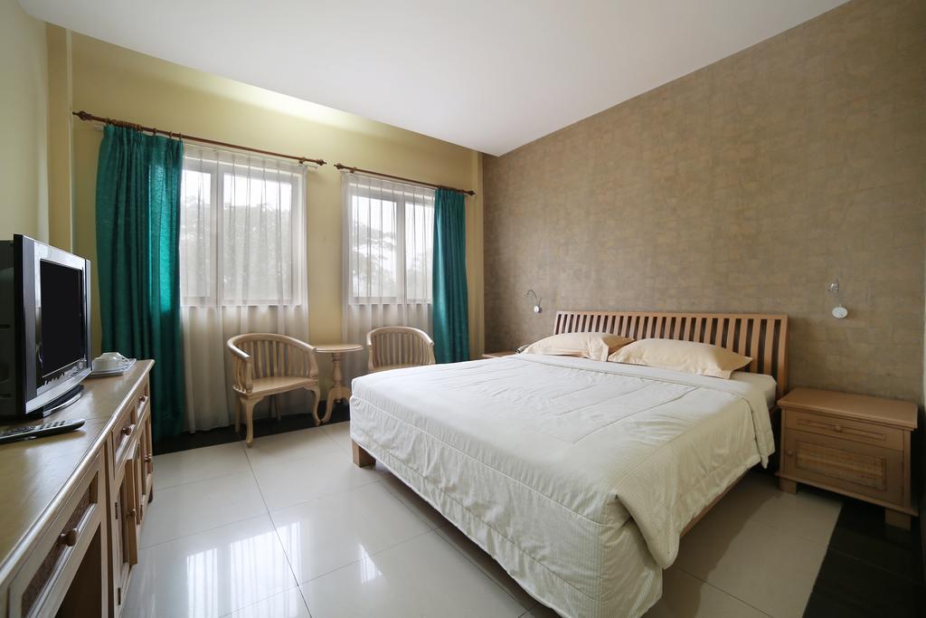 Wattana Sentul Hotel