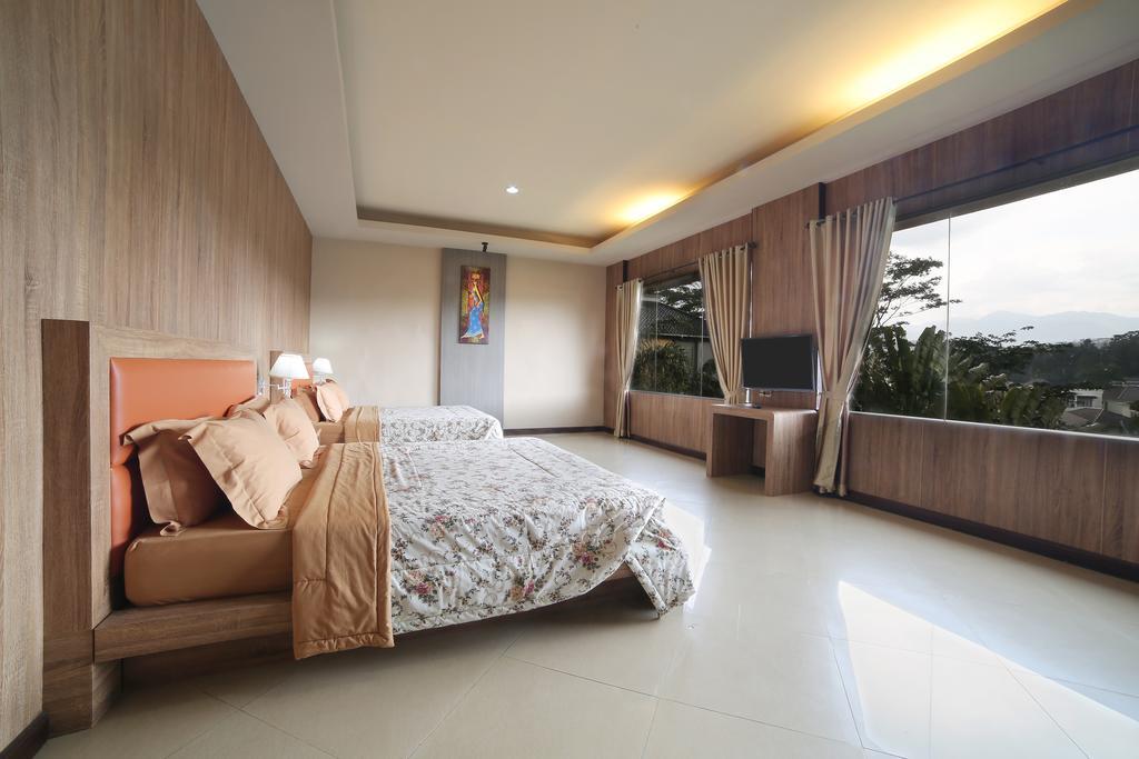 Wattana Sentul Hotel